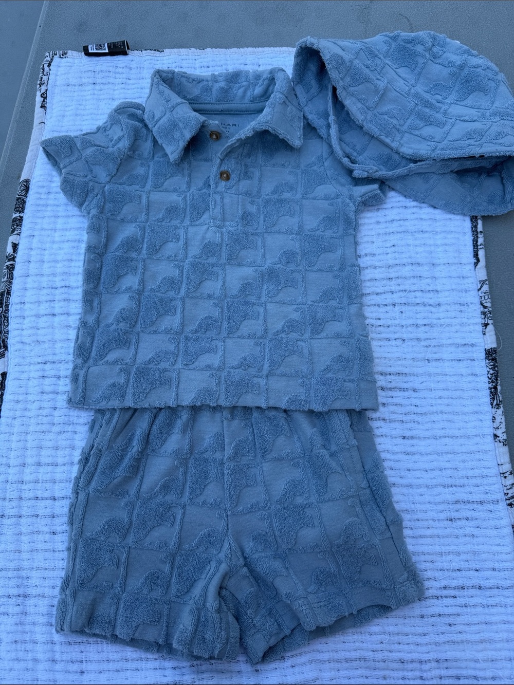 Tahari Light Blue Kids Matching Set with Hat